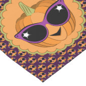 Pumpkin mit Cooler Retro Cat Sonnenbrille Hallowee Kurzer Tischläufer (Ecke)