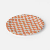 Pumpkin Orange & Bone Checkerboard Party Plättchen Pappteller (Schrägansicht)