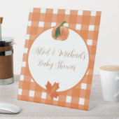 Pumpkin Orange Gingham Fall Baby Dusche Sockelschild (In Situ)