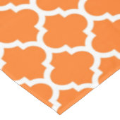 Pumpkin Orange Welch marokkanisches Quatrefolienmu Tischdecke (Schrägansicht)