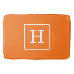 Pumpkin Orange White Gerahmt Initial Monogram Badematte