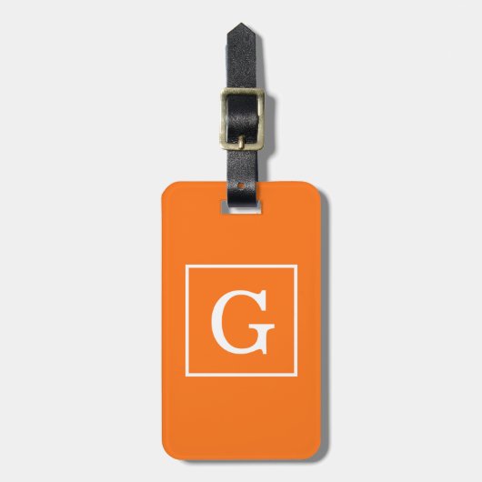 Pumpkin Orange White Gerahmt Initial Monogram Gepäckanhänger (Vorderseite vertikal)