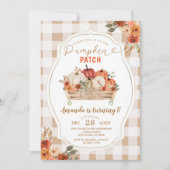 Pumpkin Patch Herbst Gingham Floral Erster Geburts Einladung (Vorderseite)