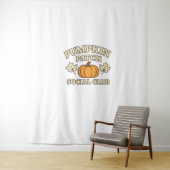 Pumpkin Patch Social Club - Gemütliche Herbstästhe Wandteppich (Beispiel)