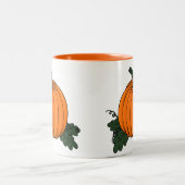 Pumpkin-Patch-Tasse Zweifarbige Tasse (Mittel)