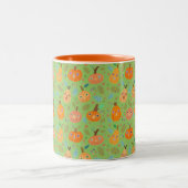 Pumpkin-Patch-Tasse Zweifarbige Tasse (Mittel)