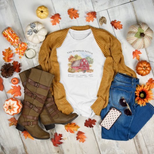 Pumpkin Patchfamilie Rustikaler Stallfall T-Shirt