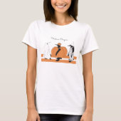 Pumpkin Penguin Cartoon Funny Halloween T-Shirt (Vorderseite)