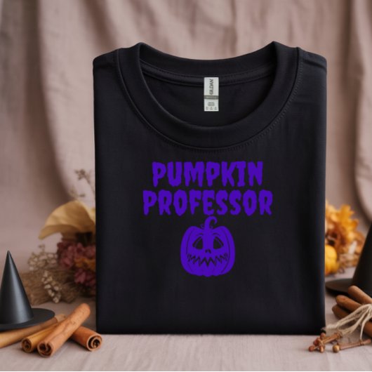 Pumpkin Professor für lila Typografie T-Shirt