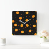 Pumpkin Rain Wall Clock Quadratische Wanduhr (Zuhause)