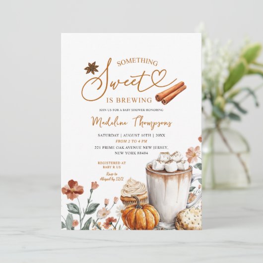 Pumpkin Something Sweet is Brewing Baby Shower Einladung (Stehend Vorderseite)