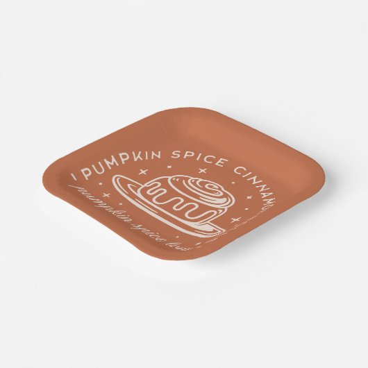 Pumpkin Spice Cinnamon Rolls Pappteller (Gewinkelt)