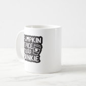 Pumpkin Spice Junkie Kaffeetasse (Vorderseite Links)