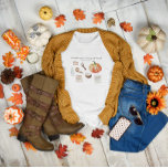 Pumpkin Spice Lover | Monogramm Herbst T-Shirt<br><div class="desc">Niedliches Kürbisgewürz-Shirt mit großartiger Typografie und Wasserfarbe Kürbisgewürz-Rezept. Passen Sie diese niedlichen HerbstT - Shirt mit Ihrem Nachnamen für eine Wiedersehen- oder Dinner-Ansammlung in diesem Erntedank an. Ideal für Fotos, Wiedersehen-Party, Straßenausflüge und vieles mehr. Fügen Sie diesem Design Ihre benutzerdefinierte Formulierung hinzu, indem Sie die "Diese Vorlage bearbeiten"-Felder auf der...</div>