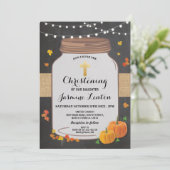 Pumpkin Taufkreuz Fall Christening Wood Jar Einladung (Stehend Vorderseite)
