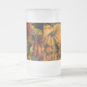 Pumpkin und Mum Arrangement Mattierte Tasse (Mittel)