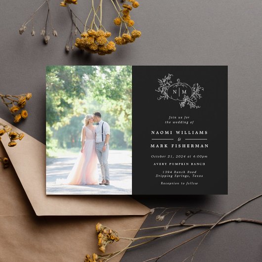 Pumpkin Vines Monogram Wedding Einladung