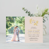 Pumpkin Vines Monogram Wedding Foil Einladung (Stehend vorne)