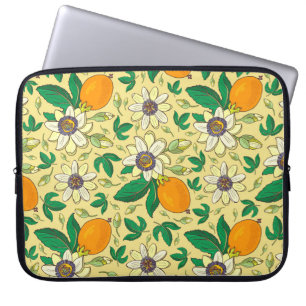 Pumpkins & Blätter: Herbsternte Laptopschutzhülle