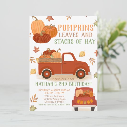 Pumpkins Blätter und Stapel von Hay Birthday Einladung (Stehend Vorderseite)