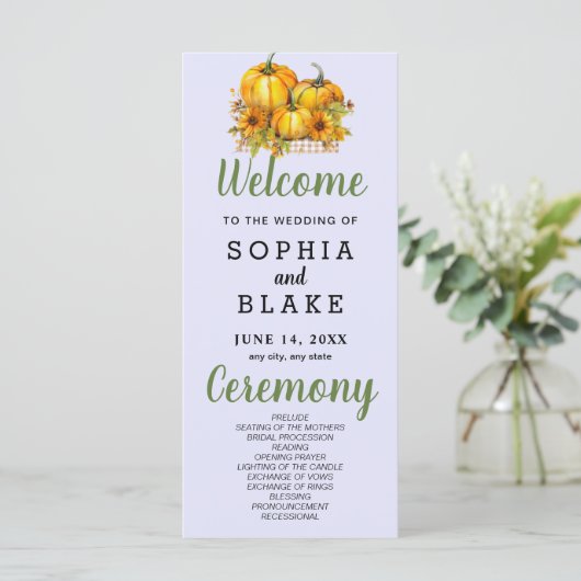 Pumpkins & Sonnenblumen Fall Lila Hochzeitsprogram (Stehend Vorderseite)