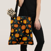 Pumpkins und Spider Webs Tasche (Von Nahem)