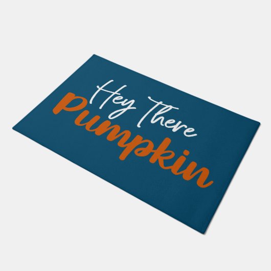 PUMPKINTÜR| HEY DA| NIEDLICHE FALLDOORMATION FUßMATTE (Schrägansicht)