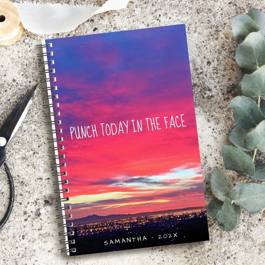 Punch heute im heißen rosa Hafen Sonnenaufgang Planer