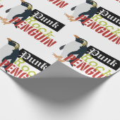 Punk Rock Penguin Geschenkpapier (Ecke)