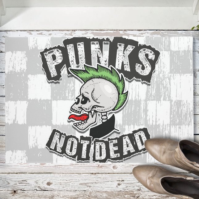 Punks Not Dead Skull Mohawk Punk Rock Rocker Fußmatte (Von Creator hochgeladen)