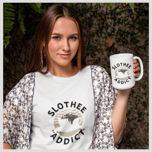 Punny Sloth und Coffee Loops T-Shirt