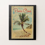 Punta Cana Dominikanische Republik Vintage Travel Puzzle<br><div class="desc">Punta Cana Dominikanische Republik Design im Vintage Travel Stil mit einer Palme am Strand mit Ozean und Himmel.</div>