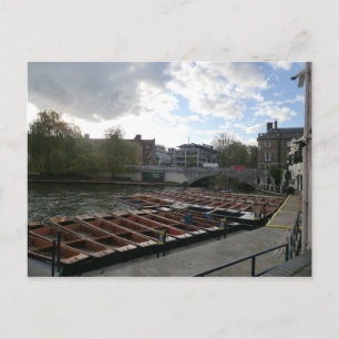 Punts auf dem Fluss Cam in Cambridge Postkarte