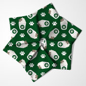 Pup Cup und Paare auf Green Stoff