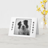 PUP IST DER "WOOF AND READY"-FEIERTAG KARTE (Gelbe Blume)