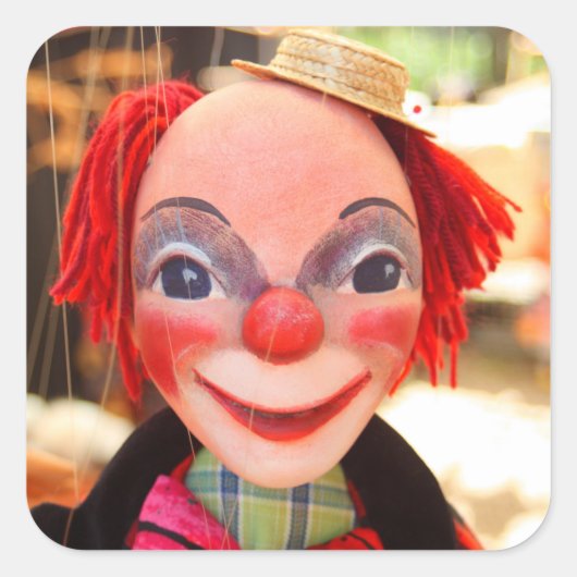 Puppe Quadratischer Aufkleber (Vorderseite)