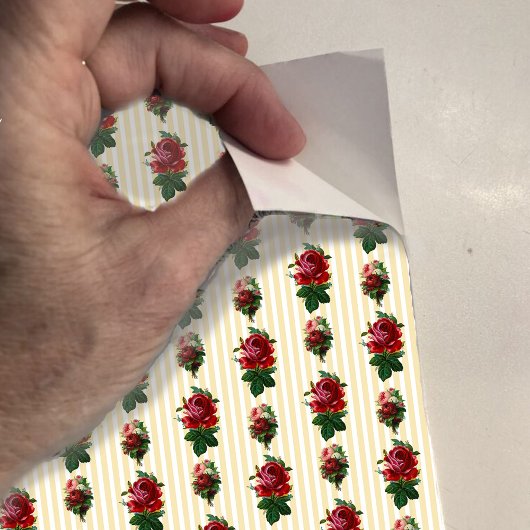 Puppenhaus-Tapete mit kleinen Streifen und Rose Aufkleber