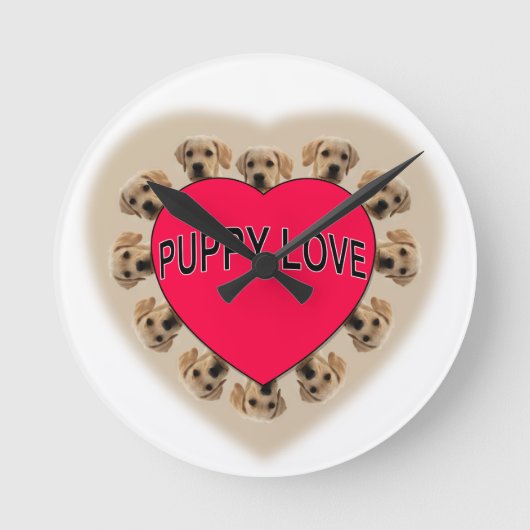 Puppy Love Runde Wanduhr (Vorderseite)