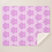 Puppy Paw Prints in rosa Sherpadecke (Vorderseite (Horizontal))