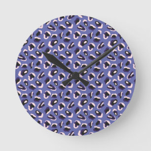 Purple Abstract Animal Print Runde Wanduhr