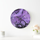 Purple and Black Goth Pattern Wall Clock Große Wanduhr (Zuhause)