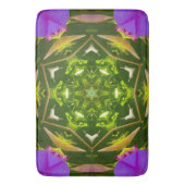 PURPLE AND GREEN ABSTRACT DRAWING. SAMER BRASIL. 4 BADEMATTE (Vorderseite Vertikal)