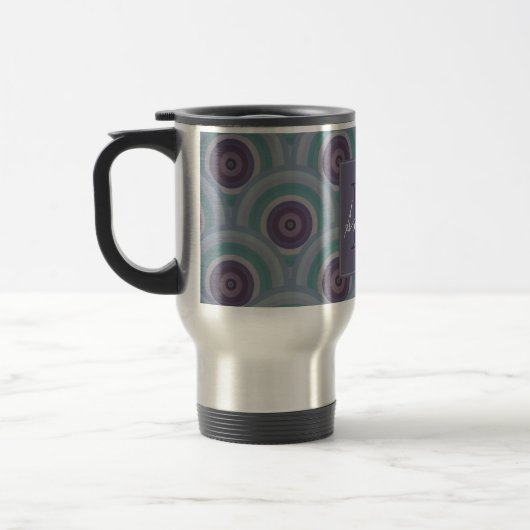 Purple and Green Retro Circles Pattern Monogram Reisebecher (Links)