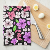 Purple and Pink Flowers and Petals Pattern Black Geschirrtuch (Viertel Falte)
