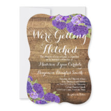Purple Blumen Barn Wood MAP Hochzeit Einladung