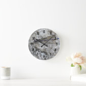 Purple Damsefly On Quartz Rock Natur Runde Wanduhr (Zuhause)