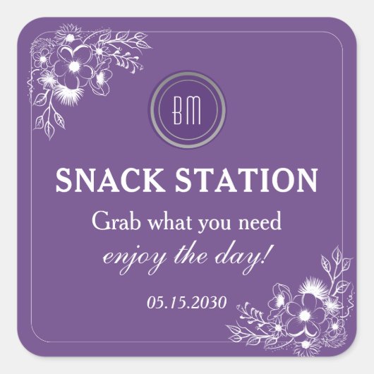 Purple Floral Wedding Snack Station Quadratischer Aufkleber (Vorderseite)