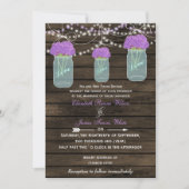 Purple Flowers Mason Jars Barn Wood Wedding Einladung (Vorderseite)