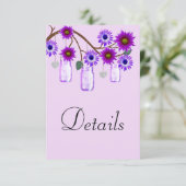 Purple Flowers Mason Jars Wedding Details Begleitkarte (Stehend Vorderseite)