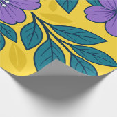 Purple Flowers & Teal Leaves on Yellow Background Geschenkpapier (Ecke)